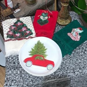 Threshold Melamine Holiday Plates set of 4 and 3 Vintage kitchen towels